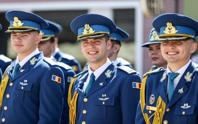 Activitati de recrutare pentru cele 1384 de locuri disponibile in invatamantul postliceal militar