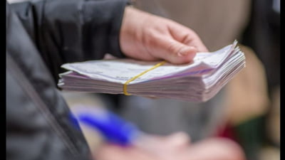 proces in numele a 4 9 milioane de pensionari casa nationala de pensii publice a fost cheamata in instanta pentru neindexarea pensiilor