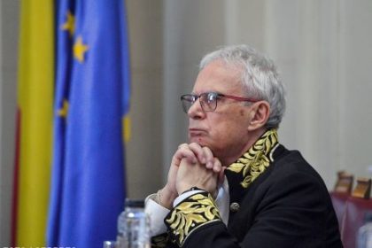 Academicianul Marius Andruh a fost desemnat presedinte al Academiei Romane biografie