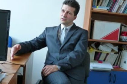 Cum poate fi inceheti scaderea puteri de cumparare a populatiei Avertismentul unui profesor de economie Persistenta saraciei are cauze diverse