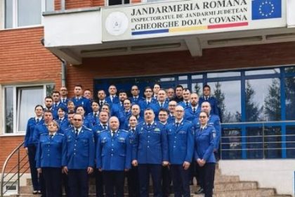 sapte angajati ai jandarmeriei covasna au fost promovati in grad in aceasta zi