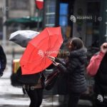 vant intens si ploi moderate in toate regiunile pana sambata seara ninsori in zona montana