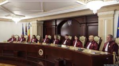 CCR Sintagma persoana care are relatii asemanatoare celor dintre soti din Legea ANI neconstitutionala