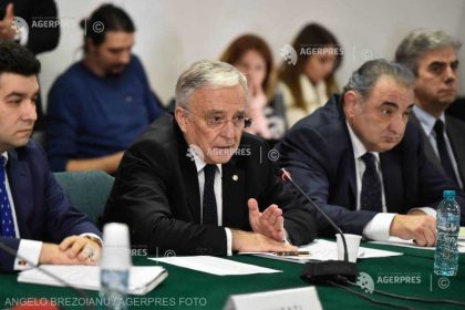 Isarescu Cred ca partidele din coalitie trebuie sa se reconstruiasca fiecare sa faca concesiile necesare pentru a duce tara inainte