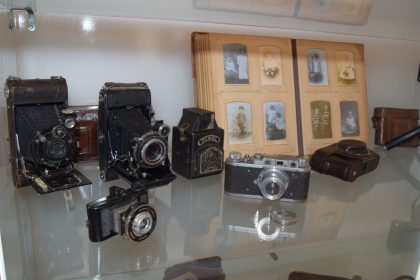 O scurta istorie a fotografiei in expozitia 1001 Aparate si AccesoriiFoto